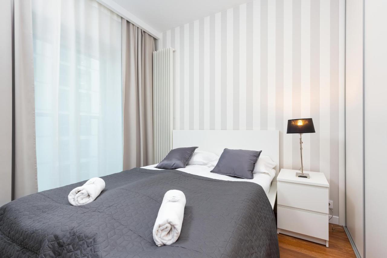ורשה Royal City Center Mennica Residence By Noclegi Renters מראה חיצוני תמונה