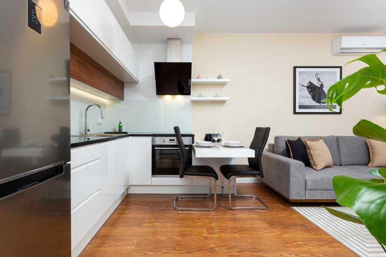 ורשה Royal City Center Mennica Residence By Noclegi Renters מראה חיצוני תמונה
