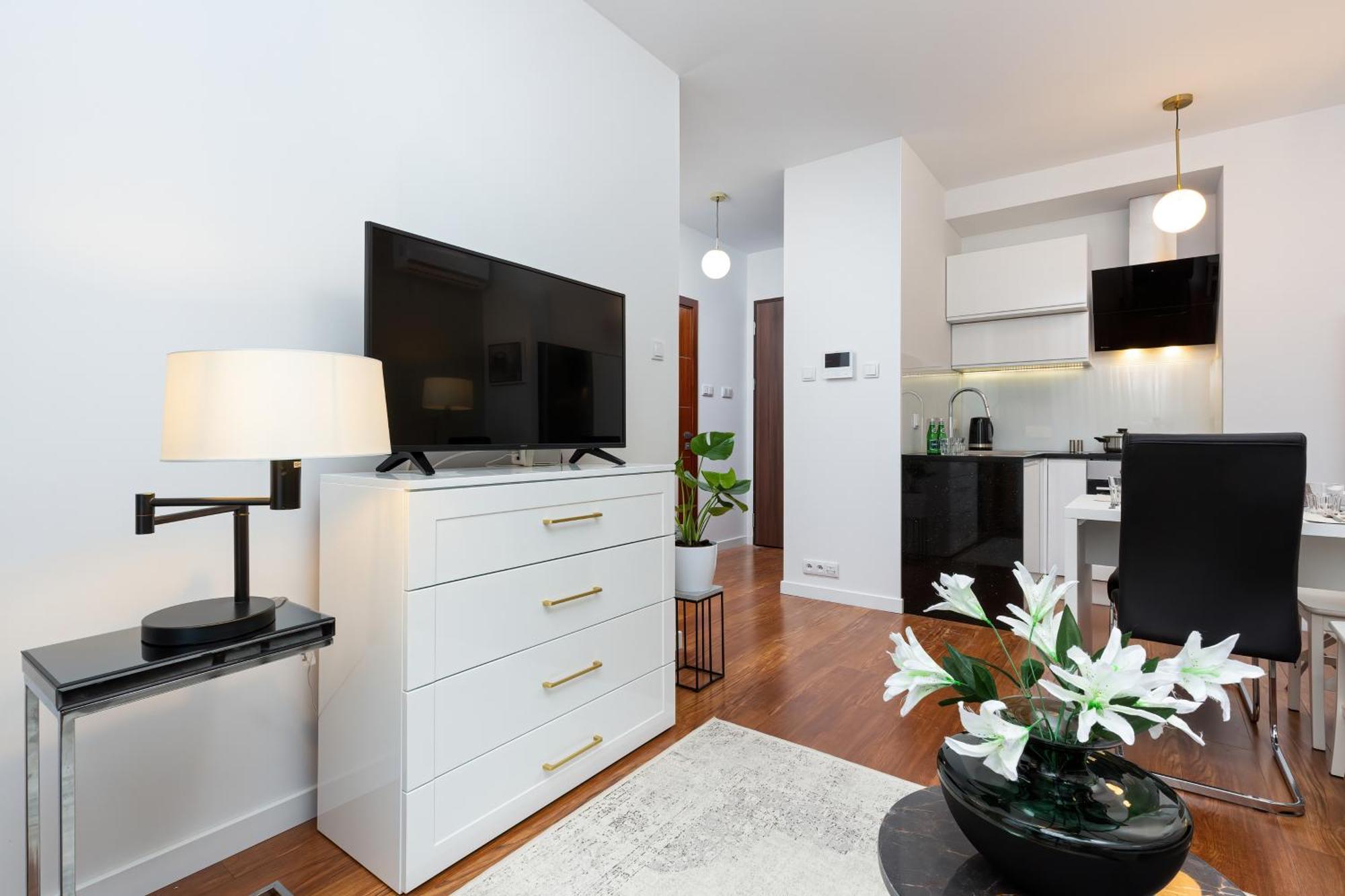 ורשה Royal City Center Mennica Residence By Noclegi Renters מראה חיצוני תמונה