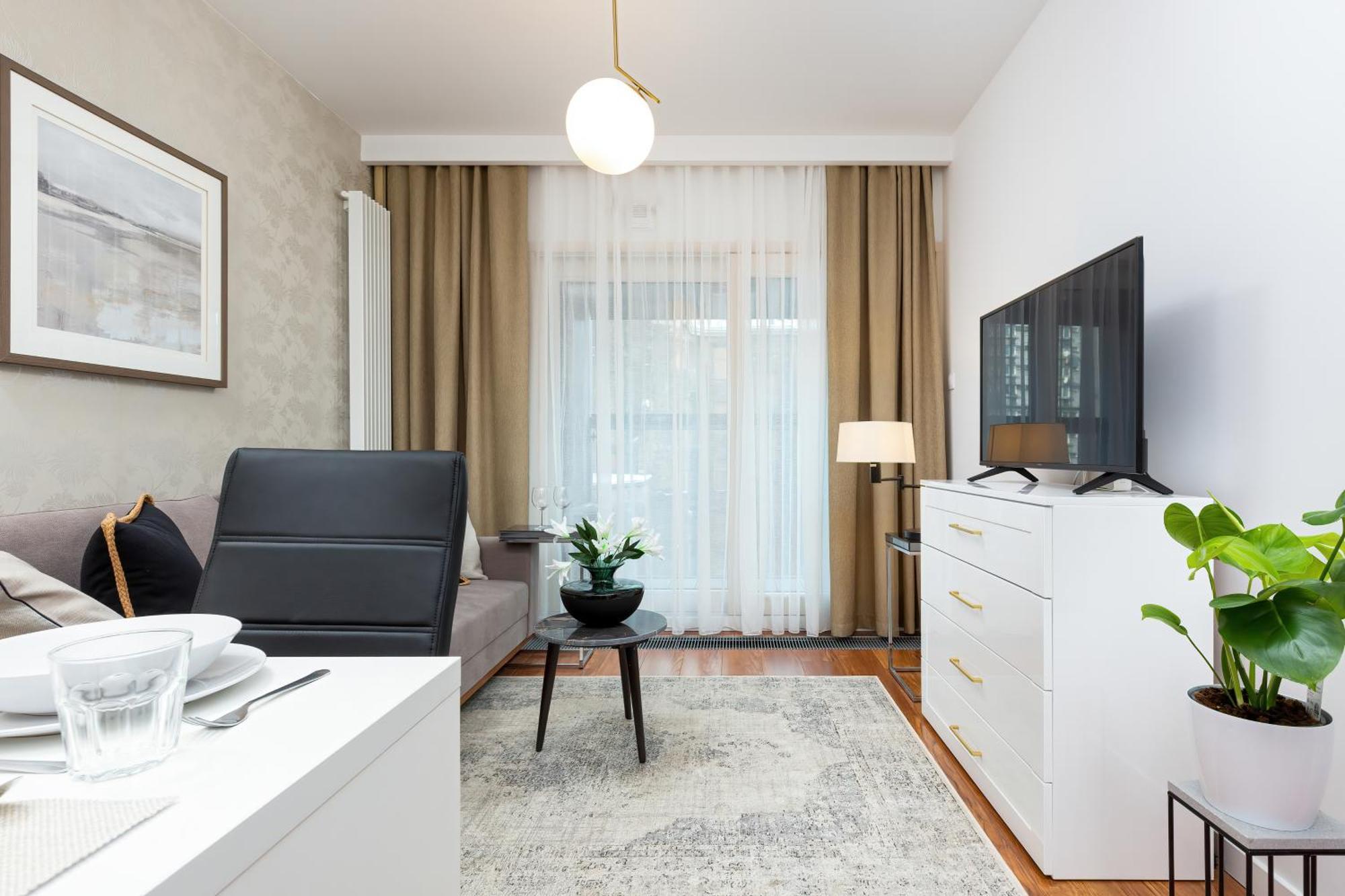 ורשה Royal City Center Mennica Residence By Noclegi Renters מראה חיצוני תמונה
